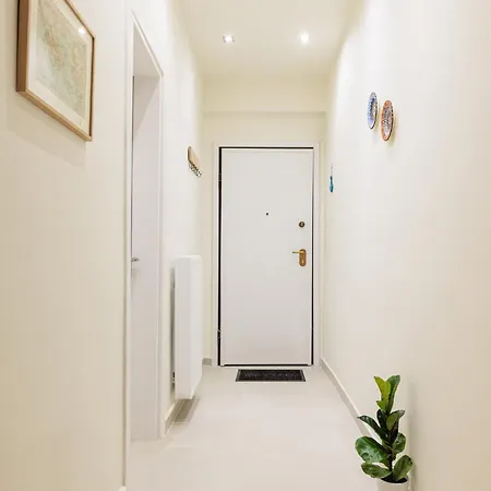 Rotunda Living Nr12 * سالونيك