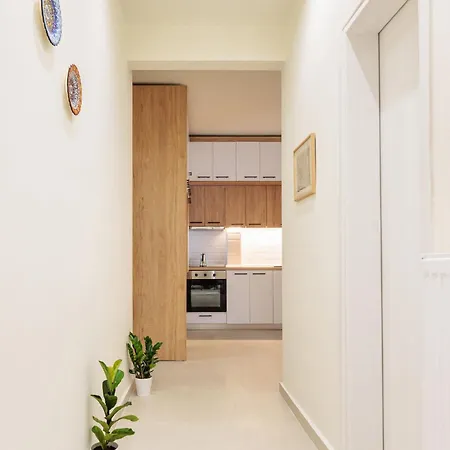 Rotunda Living Nr12 شقة