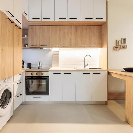Rotunda Living Nr12 アパート